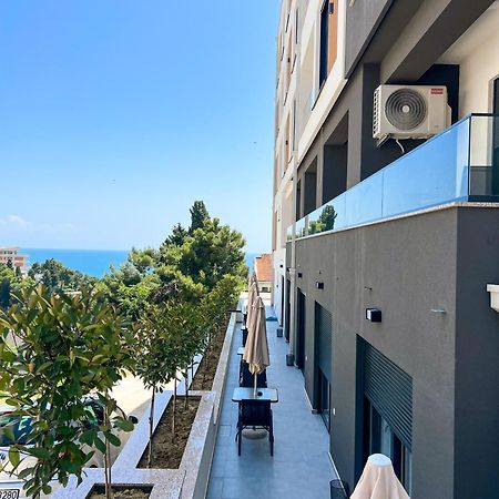 Square Residence Ulcinj Bagian luar foto