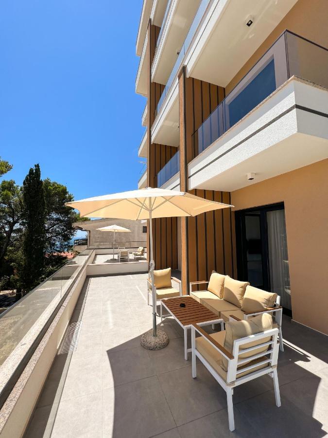 Square Residence Ulcinj Bagian luar foto